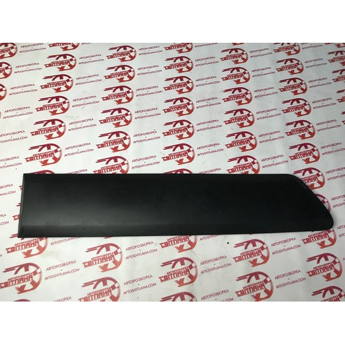 Накладка двери передней правой Partner / Berlingo 2008- 9682859877